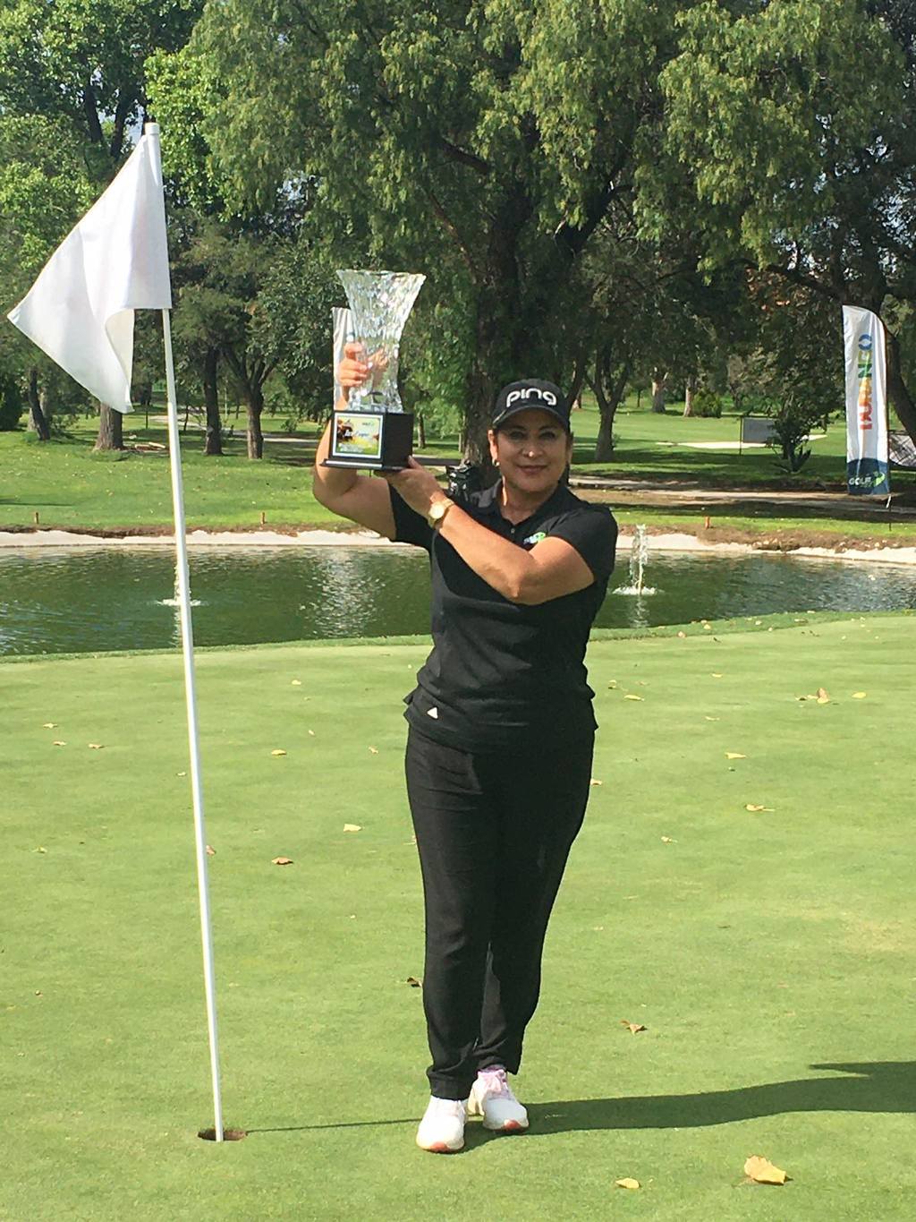 La golfista del Campestre Gómez Palacio fue la ganadora. (ESPECIA)