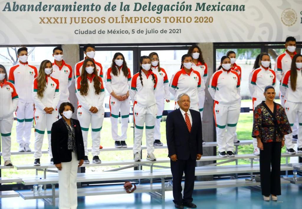 Con solamente cuatro medallas de bronce para México en la justa olímpica de Tokio 2020 y con varios cuartos lugares en diferentes disciplinas, el presidente Andrés López Obrador dio a conocer la creación de medallas para los que se quedaron a poco de subir al podio.