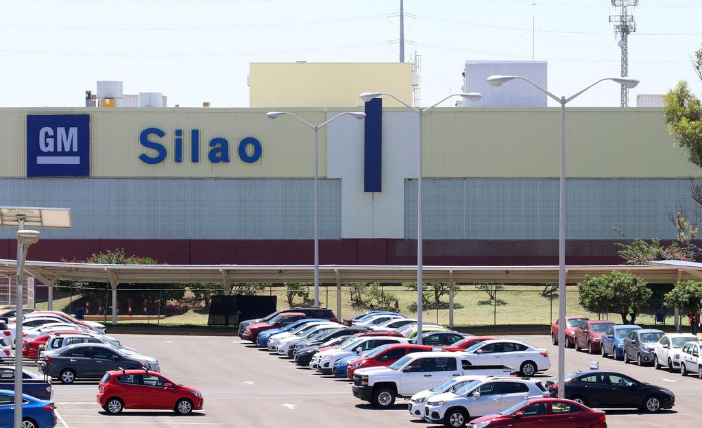 Esta tarde comenzó la consulta para la reposición del proceso de legitimación del Contrato Colectivo de Trabajo (CCT) en la planta General Motors Silao, en la que 6 mil 494 trabajadores votarán en favor o en contra. (ARCHIVO)