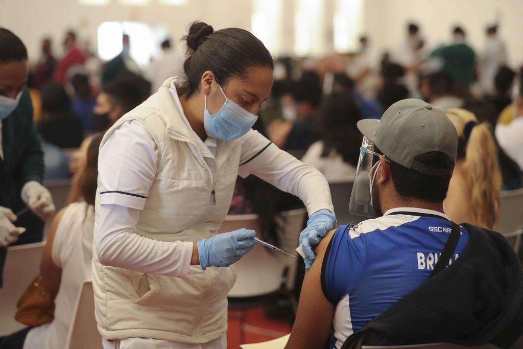 El gobernador de Coahuila aseguró que el avance de la vacunación se refleja en la disminución de personas hospitalizadas.