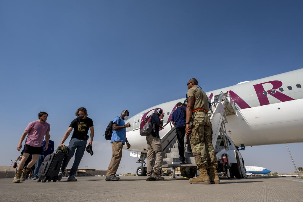 Estados Unidos ha evacuado a 7,000 personas de Afganistán desde el pasado 14 de agosto y ha habilitado más accesos al aeropuerto de Kabul para acelerar el proceso de sacar a sus nacionales y sus colabores del país asiático. (ARCHIVO) 
