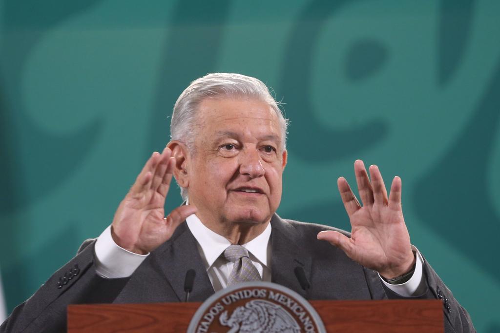 Cuestionado sobre las acusaciones de Ricardo Anaya, quien señala al presidente de una persecución, López Obrador reiteró que no tiene nada qué ver con su situación. 'Ni conozco a los testigos que menciona'.