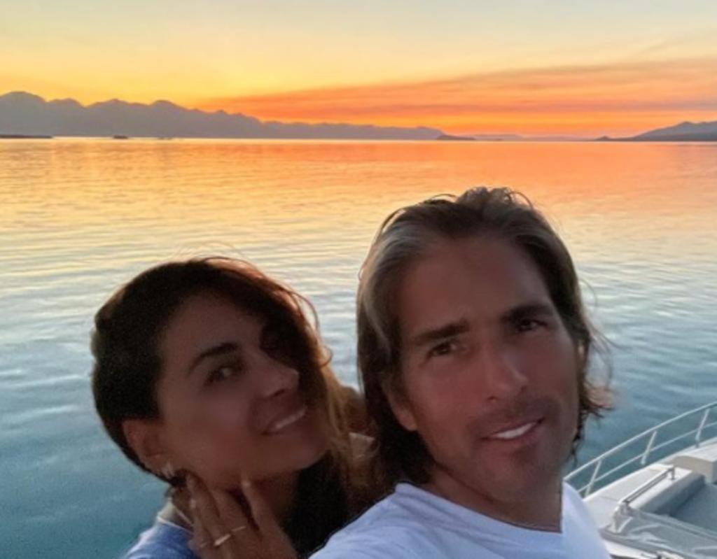 Luego de que hace un par de semanas Galilea Montijo celebrara su décimo aniversario de bodas con Fernando Reina, se reveló en medios de espectáculos el millonario regalo que le dio el funcionario.
