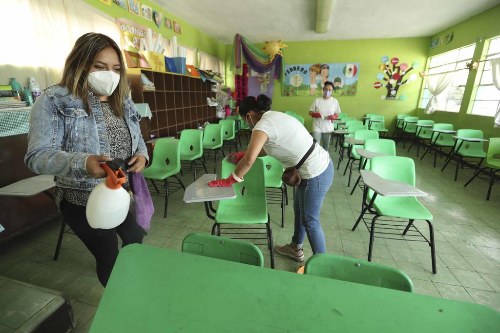 López Obrador afirmó que decidida y abiertamente apoya el regreso a clases presenciales el próximo 30 de agosto. (ARCHIVO)