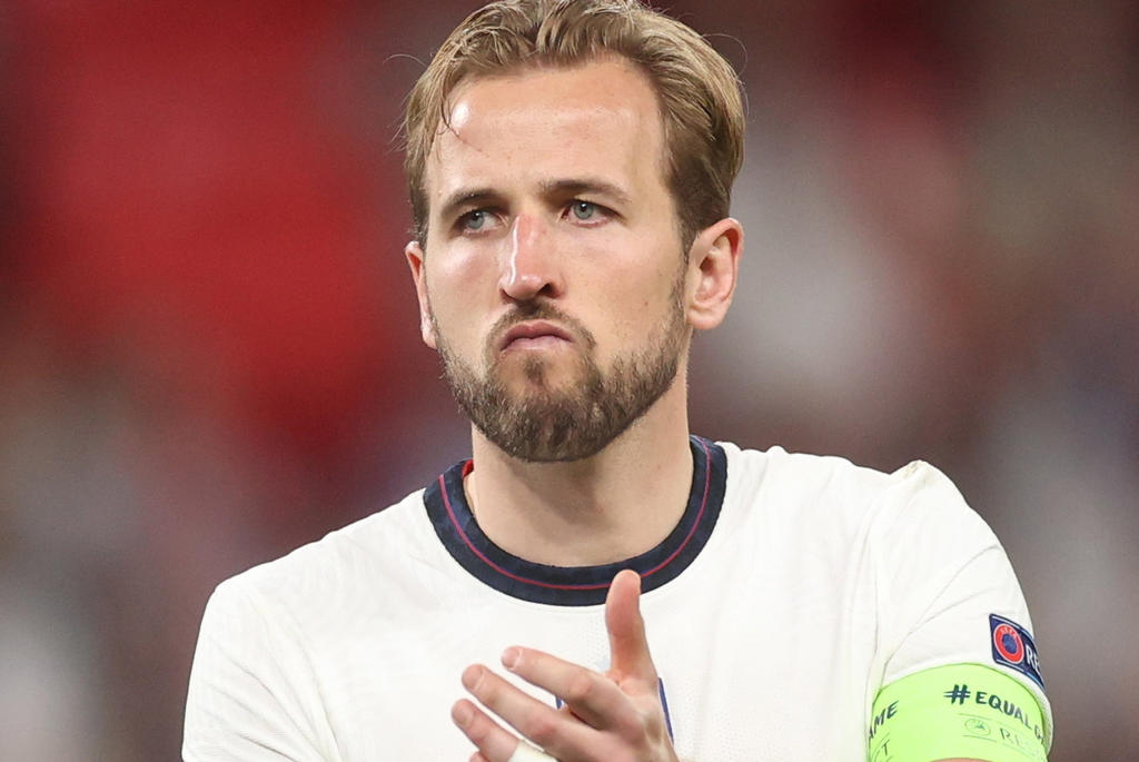 Harry Kane aceptó públicamente el miércoles que no se irá de Tottenham en en la actual ventana de transferencias. (EFE/EPA/Carl Recine) 
