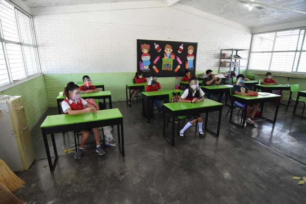 El gobernador se reunió con representantes sindicales para establecer acuerdos en el marco del regreso a clases este 30 de agosto. (ARCHIVO)