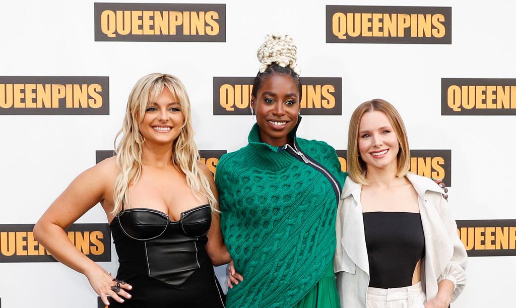 Kristen Bell presentó este miércoles 'Queenpins', una comedia en la que se convierte en una reina del fraude tan exitosa como imprevisible. (ARCHIVO) 