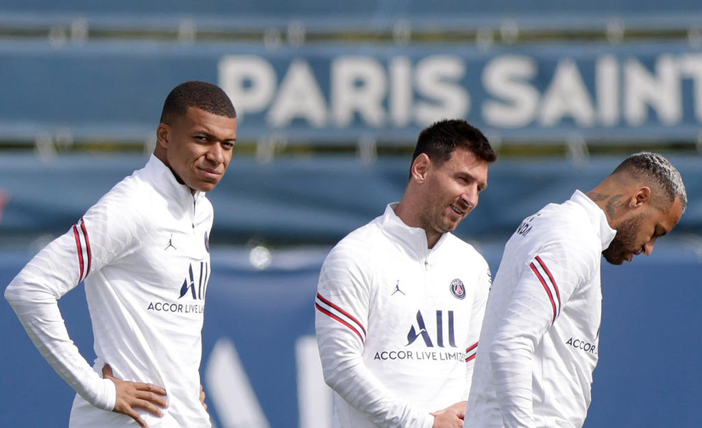 El Real Madrid habría enviado un ultimátum al París Saint-Germain (PSG) para cerrar el traspaso de Kylian Mbappé este fin de semana. (ARCHIVO)