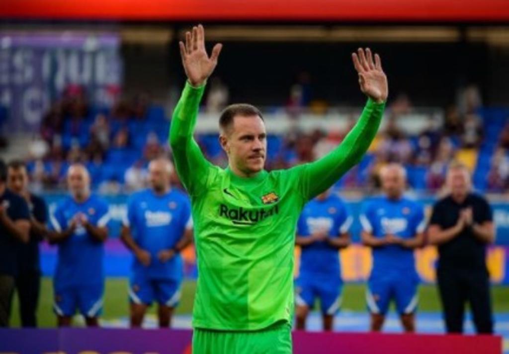 El guardameta alemán Marc-André Ter Stegen regresará al once titular del Barcelona para recibir este domingo al Getafe tras más de tres meses lesionado, mientras el conjunto azulón presentará la principal novedad de Jankto para cubrir las bajas de Cucurella y Vitolo.