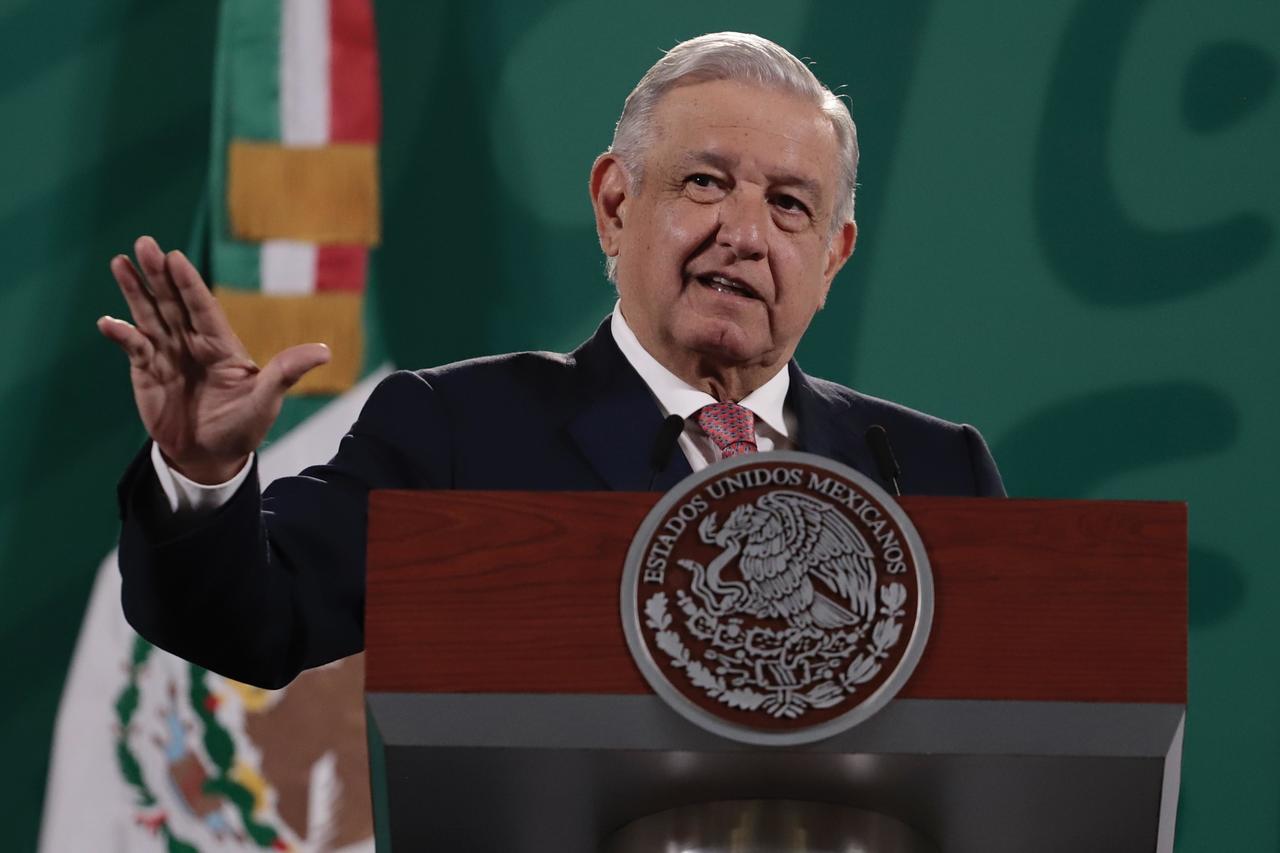 López Obrador se refirió a los amparos tramitados para vacunar a menores contra el COVID-19, los cuales consideró como 'una acción concertada en algunos estados'. (ARCHIVO)