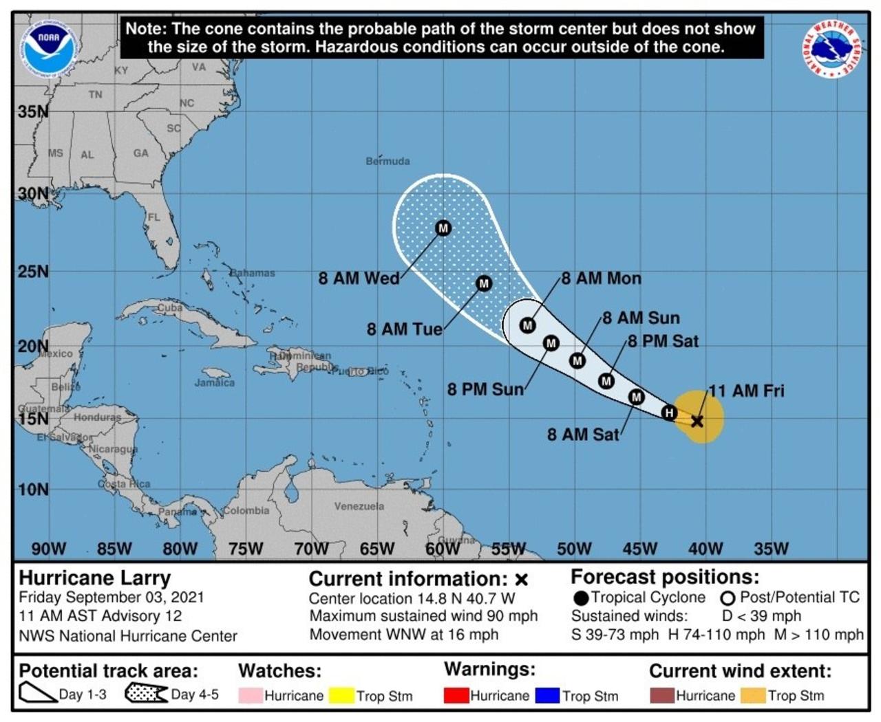 El huracán 'Larry' se fortalece este viernes en su avance por el Atlántico y por ahora sus vientos amenazan con oleaje peligroso a las Antillas Menores este domingo, según el Centro Nacional de Huracanes (NHC, en inglés) de Estados Unidos. (EFE) 
 