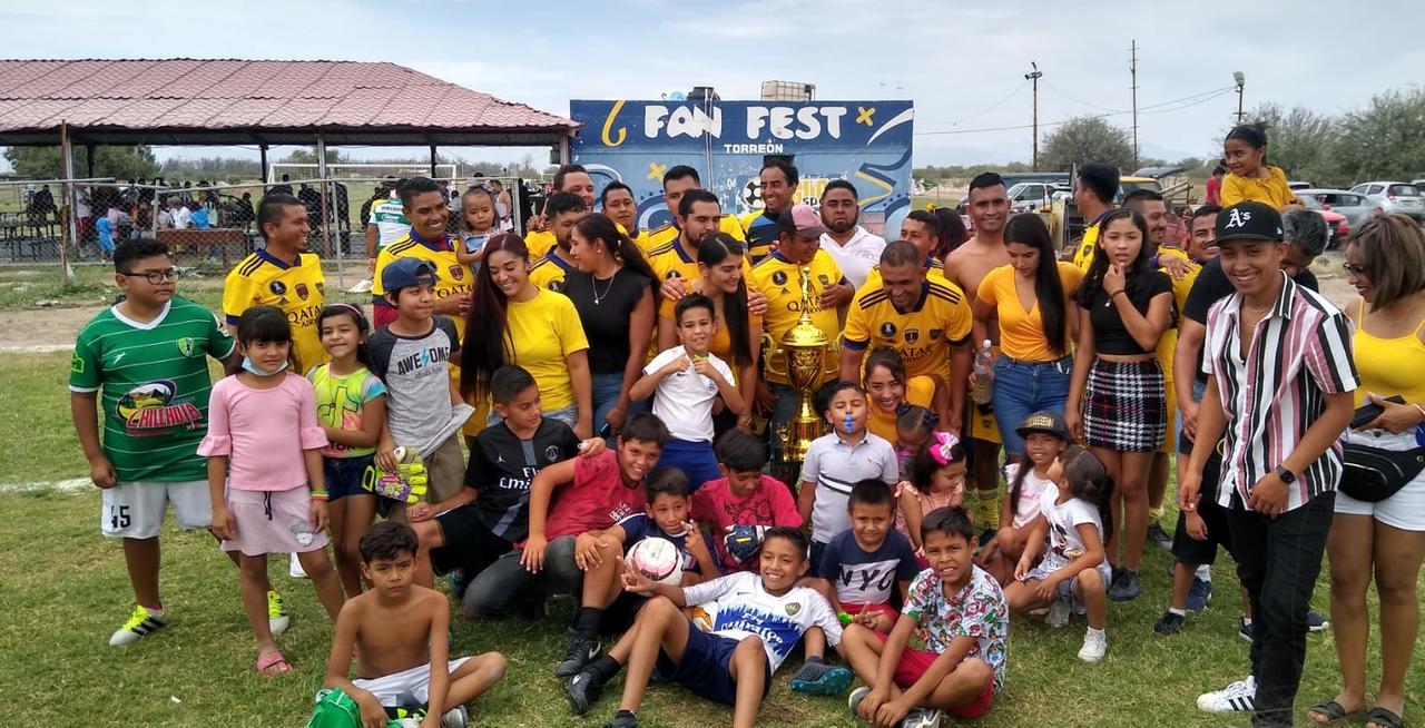 Ya hay campeón en la categoría Veteranos de la Liga Matías Román. La Unión FC se impuso en penales al Parque España, en una emocionante final celebrada en los campos Laguna Sport de Torreón. (ARCHIVO) 
