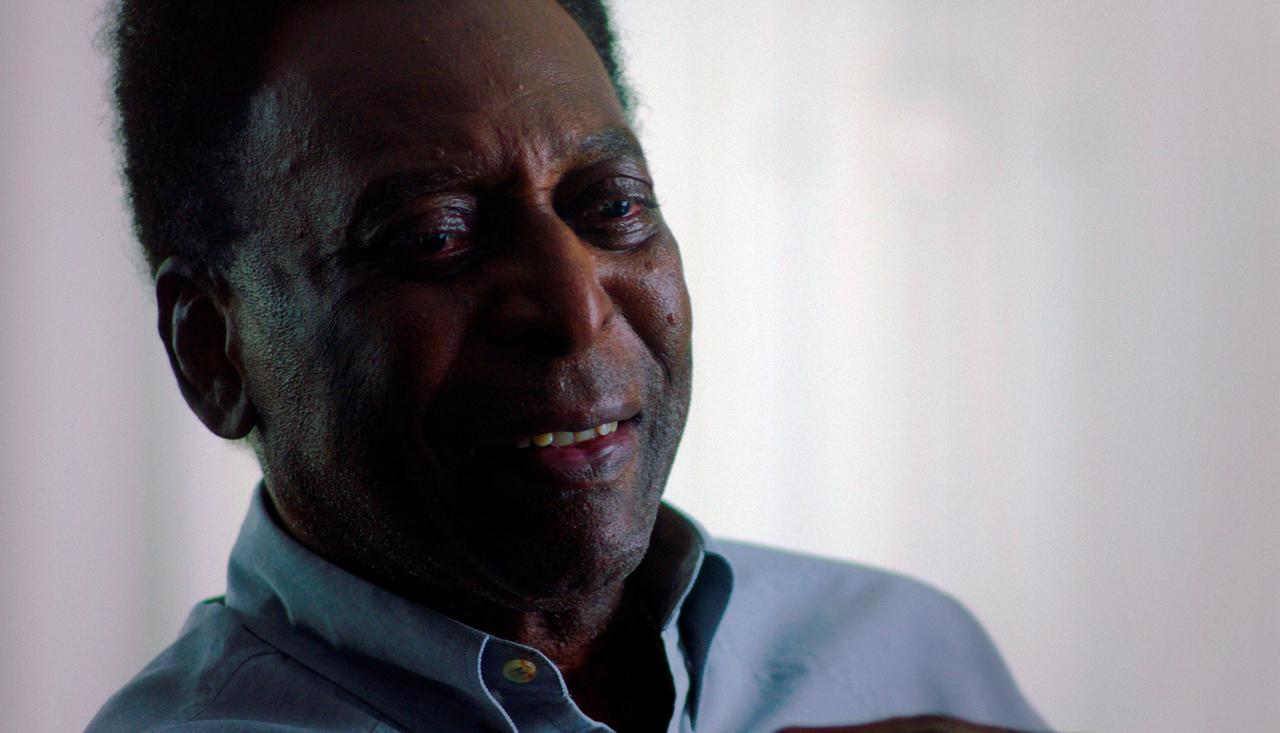 Pelé fue sometido a una operación para removerle un aparente tumor en el costado derecho de su colon. (ARCHIVO)