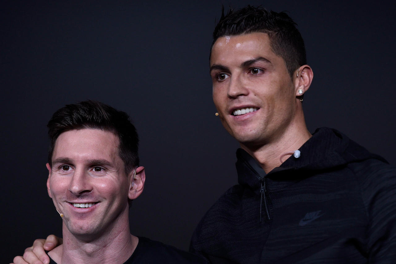 Cristiano Ronaldo aceptó que Lionel Messi es el rival más grande al que se ha enfrentado. Pero asimismo, dijo que le habían hecho la pregunta equivocada. (ARCHIVO)