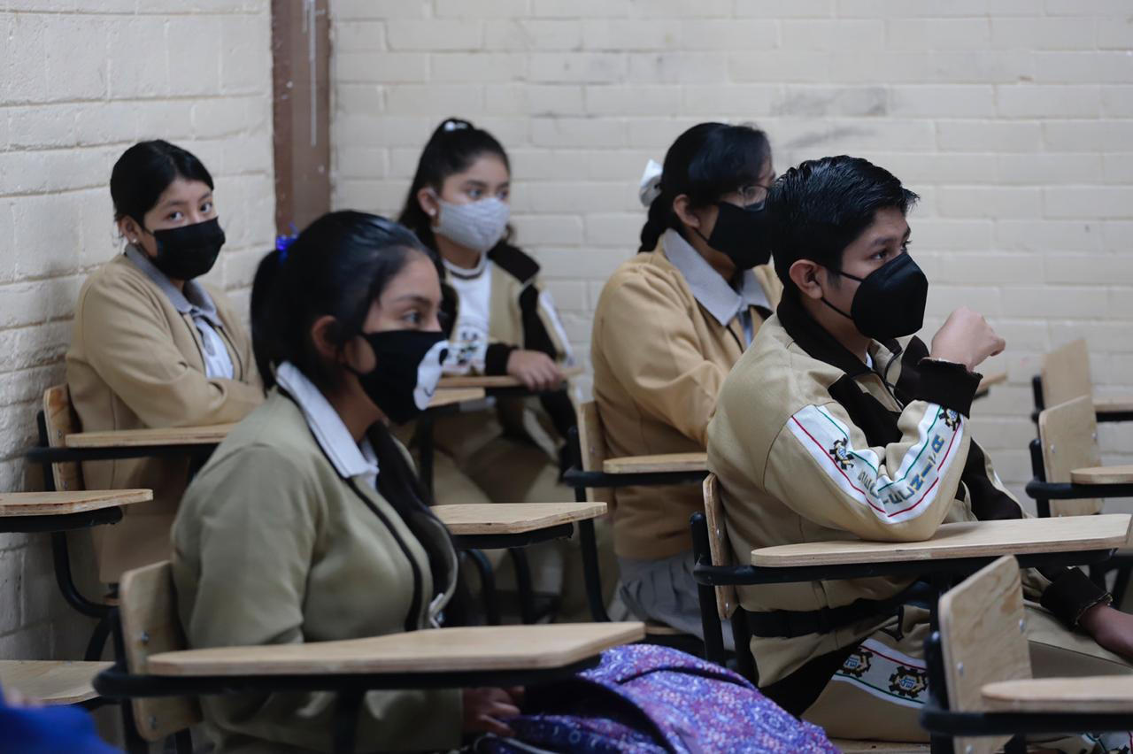 A una semana del inicio de clases presenciales, dos escuelas de Nuevo León y una de Chiapas se sumaron a los estados con escuelas que han registrado casos de COVID-19. (ARCHIVO)
