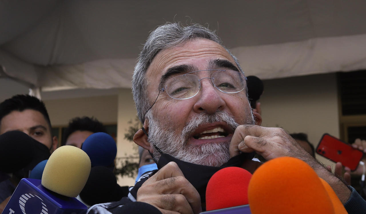 TV Notas ha dado a conocer que Vicente Fernández se habría contagiado de COVID-19, sin embargo, Vicente Fernández Junior ha desmentido el semanario. (ARCHIVO)