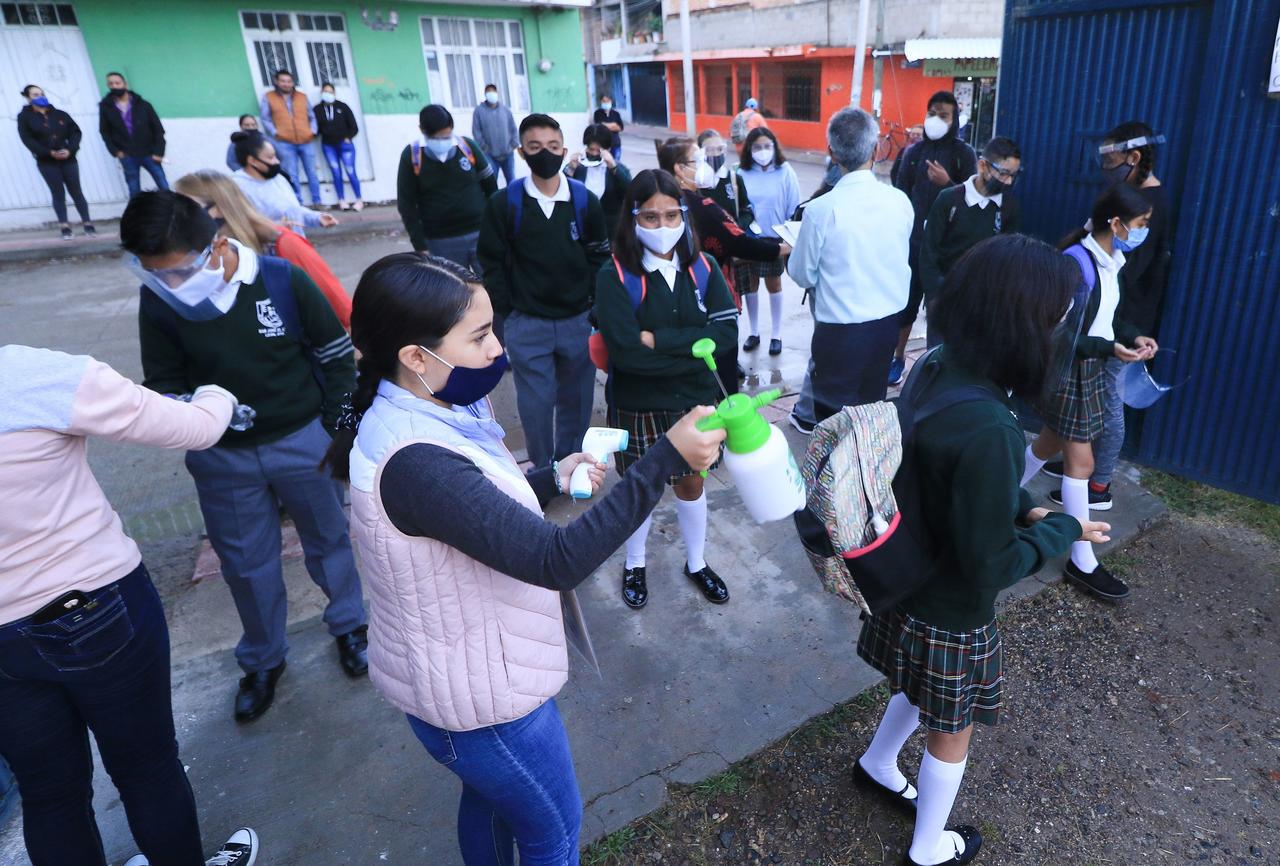 Educación informó que 39 escuelas han cerrado temporalmente. (ARCHIVO) 