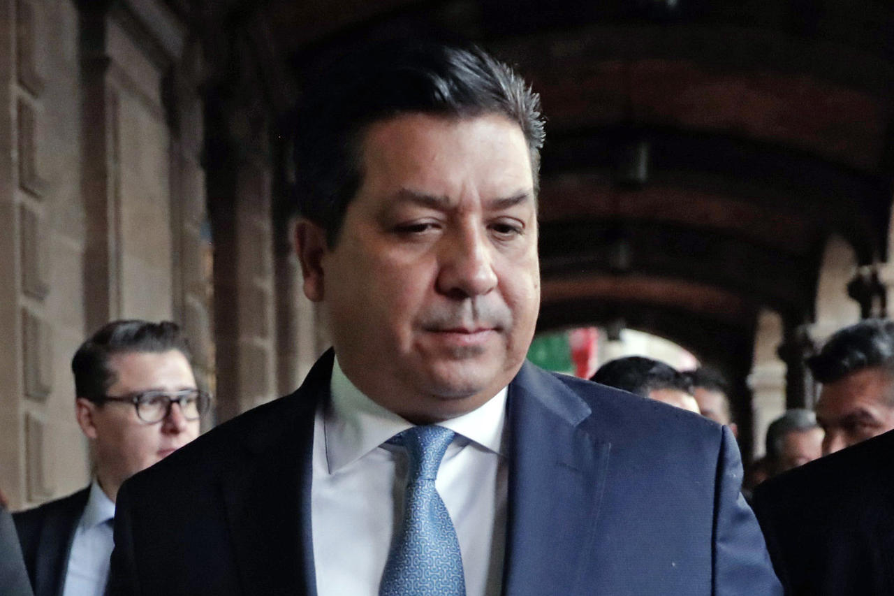 A un año y 22 días de concluir el sexenio, el gobernador Francisco García Cabeza de Vaca intenta garantizar que a su salida Tamaulipas pague por su seguridad, por el riesgo que representará haber combatido al crimen organizado durante su Administración. (ARCHIVO) 