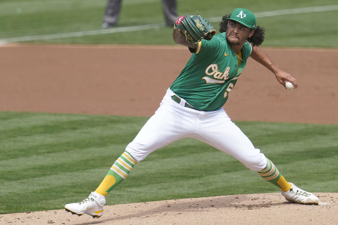 El zurdo Sean Manaea recetó nueve ponches a lo largo de siete innings destacados y los Atléticos de Oakland se impusieron este jueves por 3-1 a los Medias Blancas de Chicago. (ARCHIVO) 
