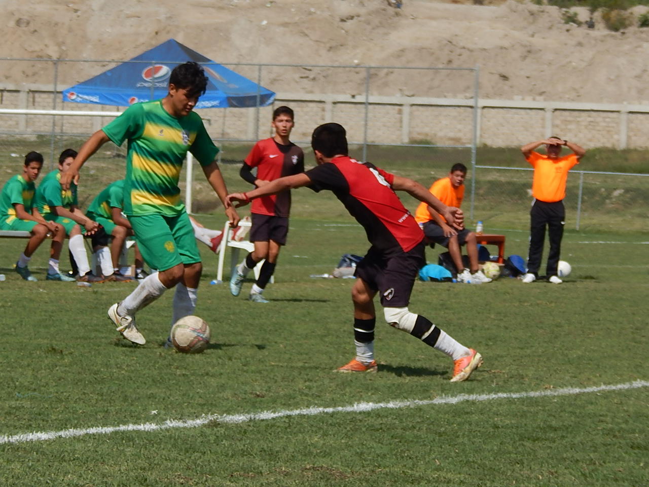 El próximo domingo, la Liga Circuito Especial de Futbol de la Laguna, programó una intensa cantidad de partidos dentro de su categoría Libre. (ARCHIVO) 
