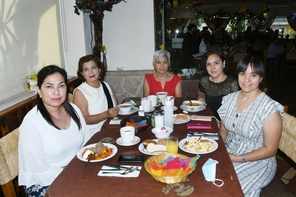 Silvia, Emma, Patricia, Rebeca y Pilar (EL SIGLO DE TORREÓN / FERNANDO COMPEÁN) 