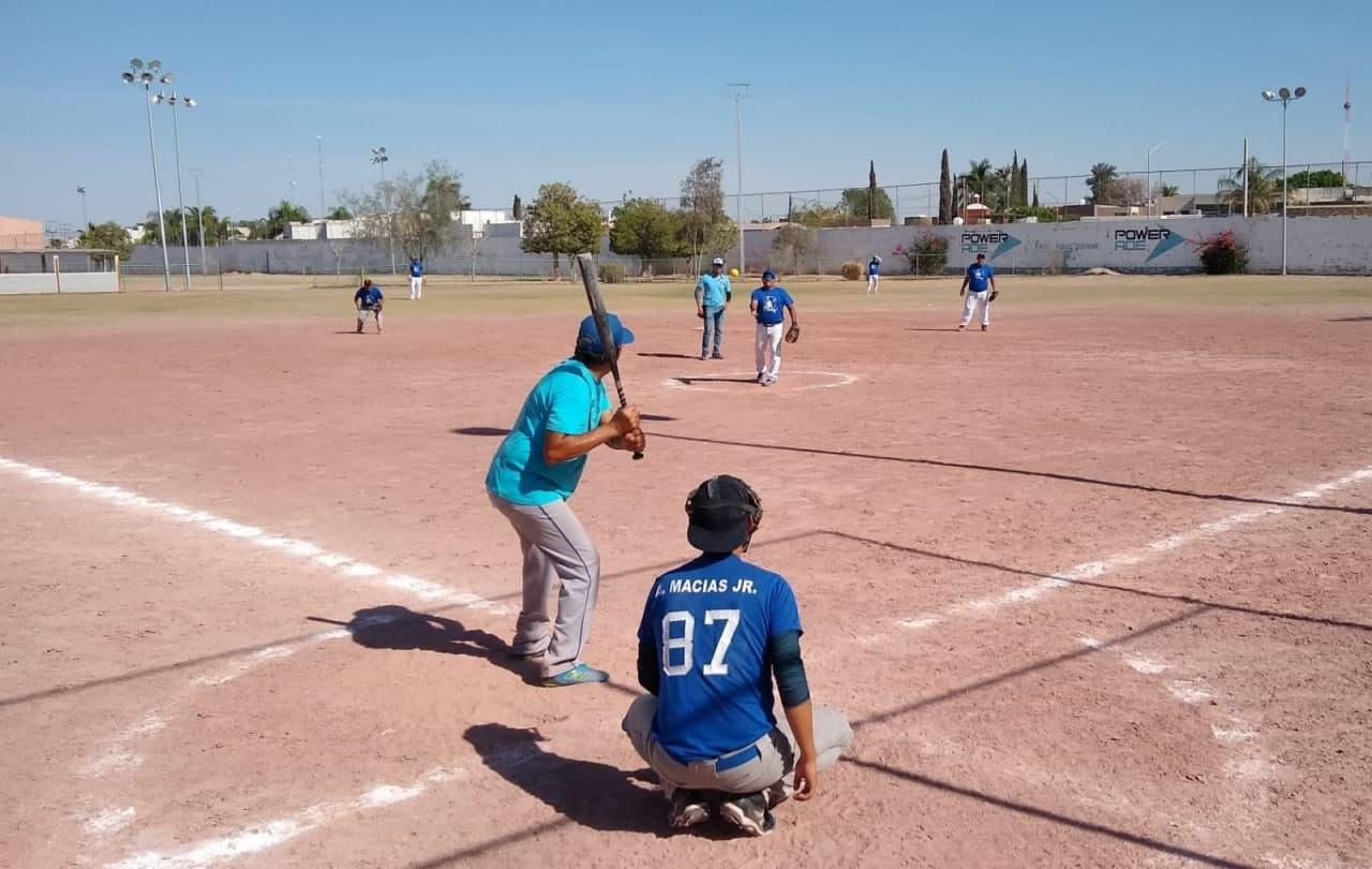 Se esperan intensas jugadas por parte de los bateadores en la disputa que se llevará a cabo este sábado como parte de la jornada de la Liga Ramírez (ARCHIVO) 