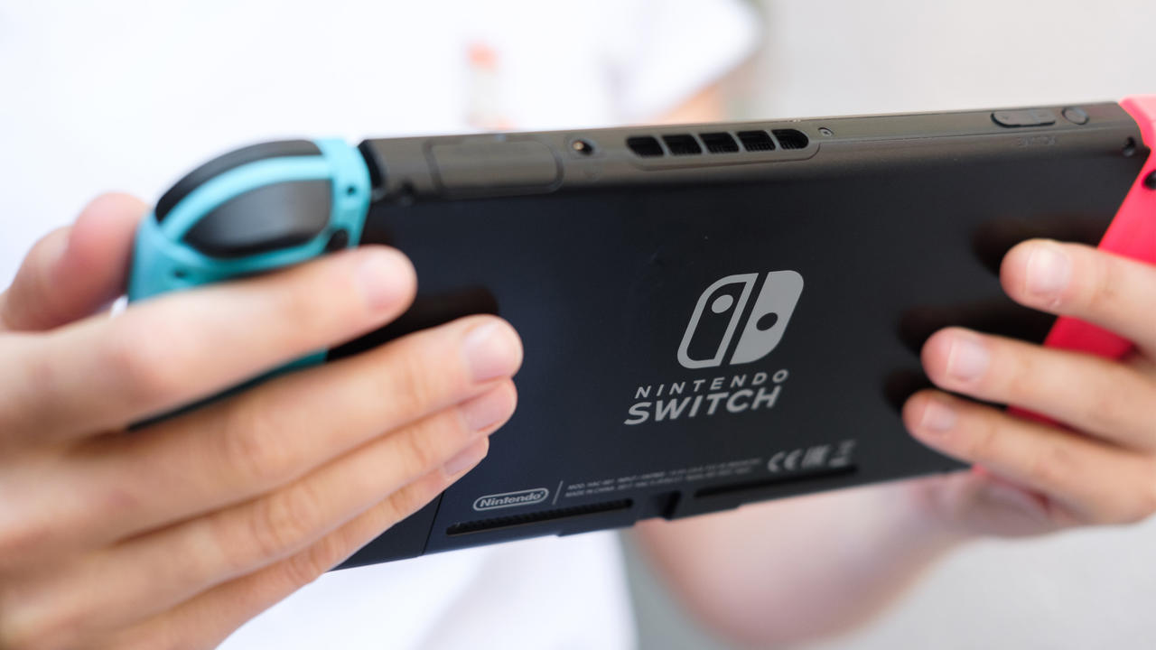 Nintendo por fin anunció que su consola híbrida ya es compatible con dispositivos de audio Bluetooth. Esta característica ha sido una de las más demandadas por los usuarios de Nintendo Switch desde su lanzamiento en 2017, esto debido a que este tipo de dispositivos ya son de uso cotidiano para la mayoría de los 'gamers'. (ESPECIAL) 