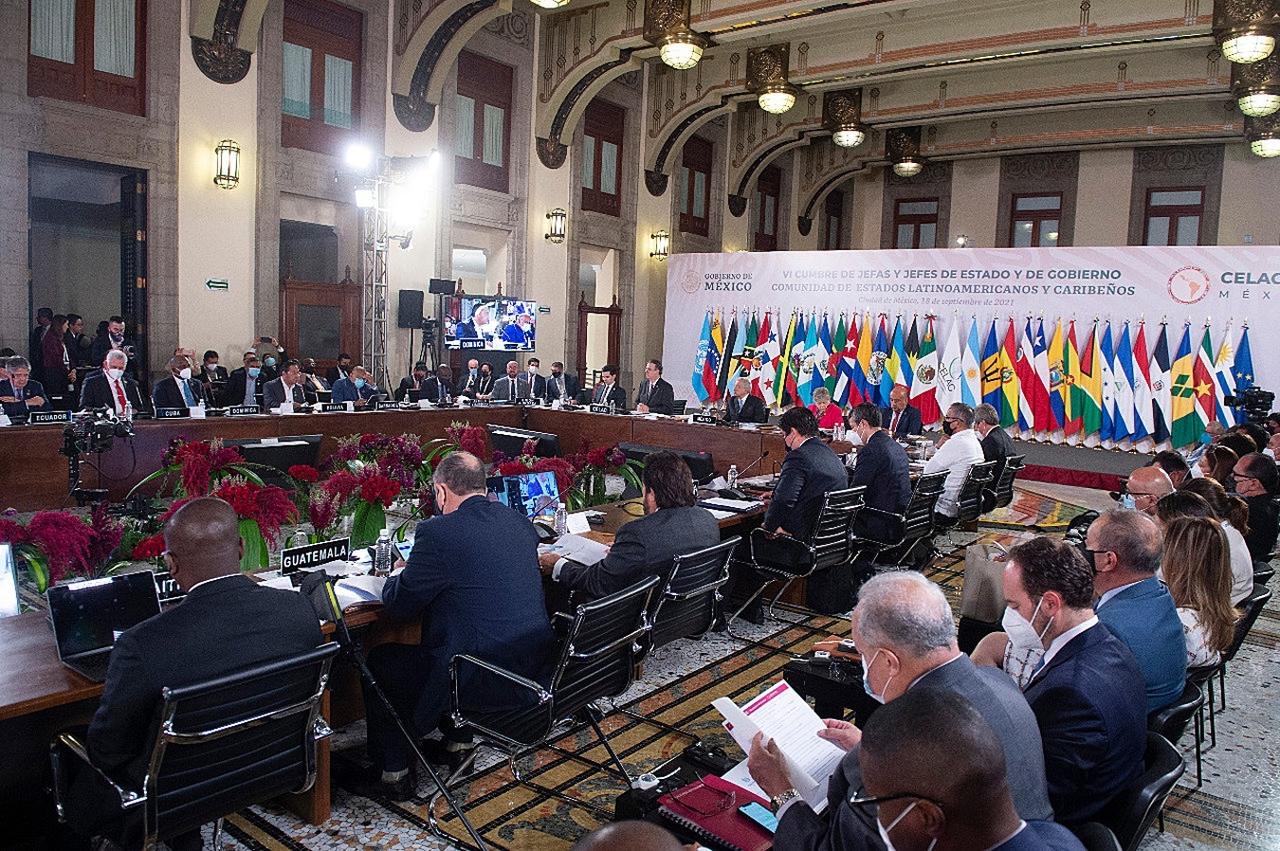 La cumbre de la Celac se efectuó el sábado con la presencia de 18 presidentes o jefes de Estado, 12 cancilleres y otros funcionarios de un total de 31 países de la región. (ARCHIVO)