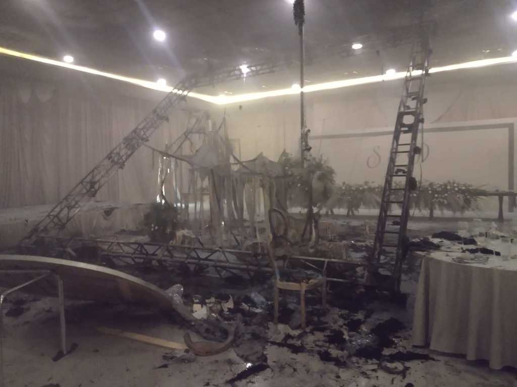 El pasado viernes en la noche se registró un incendio en un salón; no hubo personas lesionadas. (EL SIGLO DE TORREÓN)