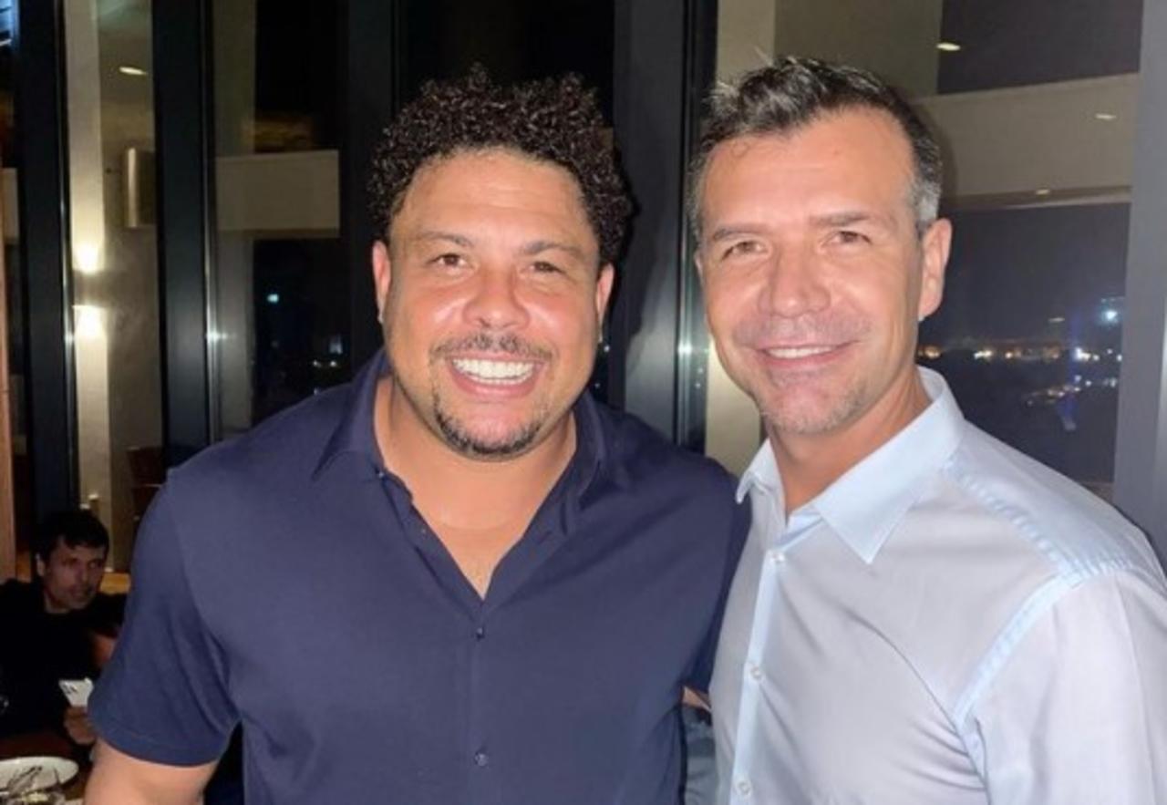 La exestrella de la delantera de la Selección Mexicana, y goleador histórico de Club Santos, Jared Borgetti, compartió en redes sociales una fotografía junto al también exfutbolista, Ronaldo. 