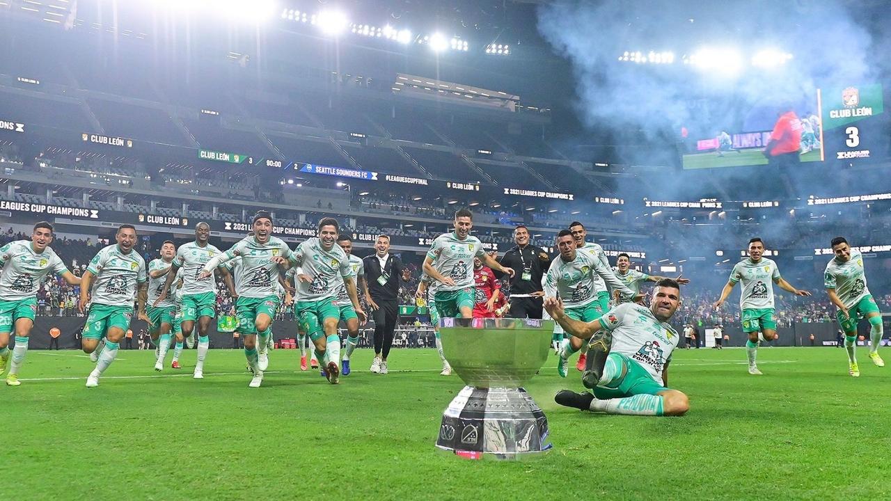 Ángel Mena firmó un doblete y León remontó para vencer el miércoles 3-2 a los Sounders de Seattle, con lo que el conjunto mexicano se coronó monarca de la segunda edición de la Leagues Cup. (ESPECIAl)