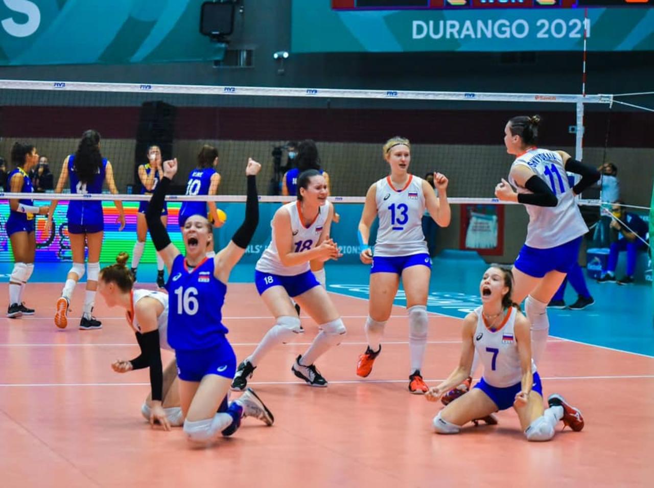 Rusia y Brasil disputaron, lo que ha sido, el mejor juego dentro del Volleyball Girls’ U18 World Championship que se realiza en Durango capital. (ESPECIAL)