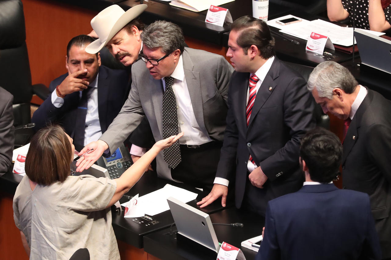 Senador argumenta que recursos se utilizan para lo que calificó de 'turismo científico'. (ARCHIVO)