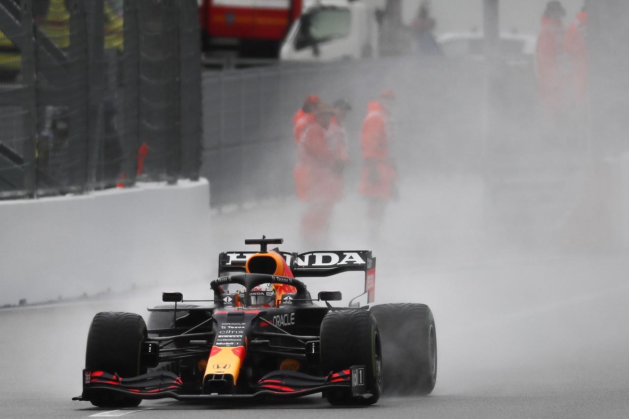 El neerlandés Max Verstappen saldrá último, como estaba previsto, en el Gran Premio de Rusia, decimoquinta prueba del calendario de Fórmula 1, al no haber marcado tiempo en la Q1. (EFE)