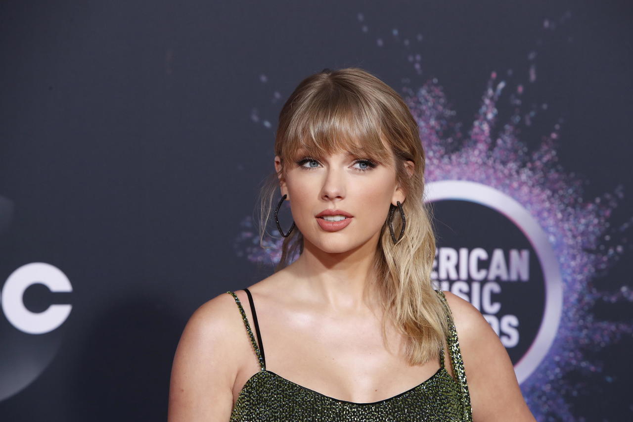 Taylor Swift anunció que el lanzamiento de 'Red (Taylor's version)' se adelantará una semana a lo ya planeado. (ARCHIVO) 
