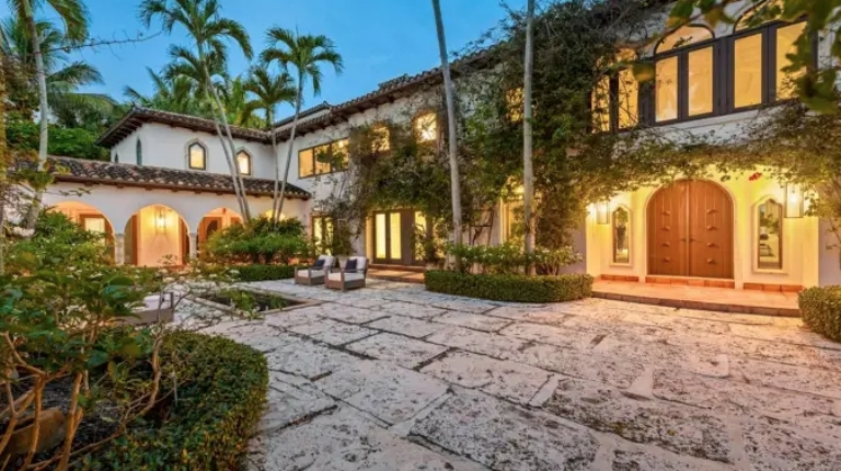 Así es la lujosa mansión en Miami de Inés Gómez Mont y que antes fue de la cantante Cher