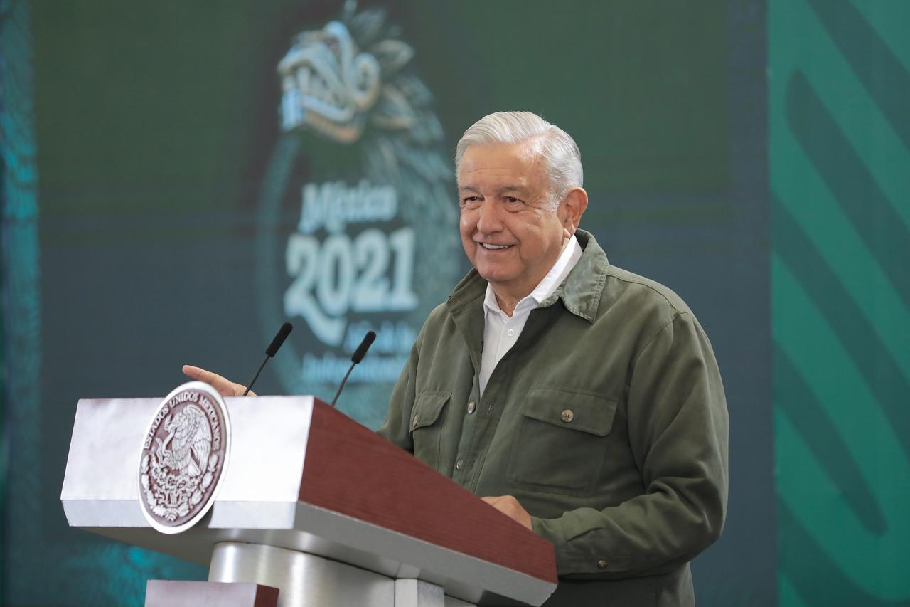 'Amor y paz', respondió el presidente Andrés Manuel López Obrador ante la mofa que hizo el expresidente de España, José María Aznar, sobre la petición de perdón del Estado mexicano por los crímenes en la conquista. (EFE)
