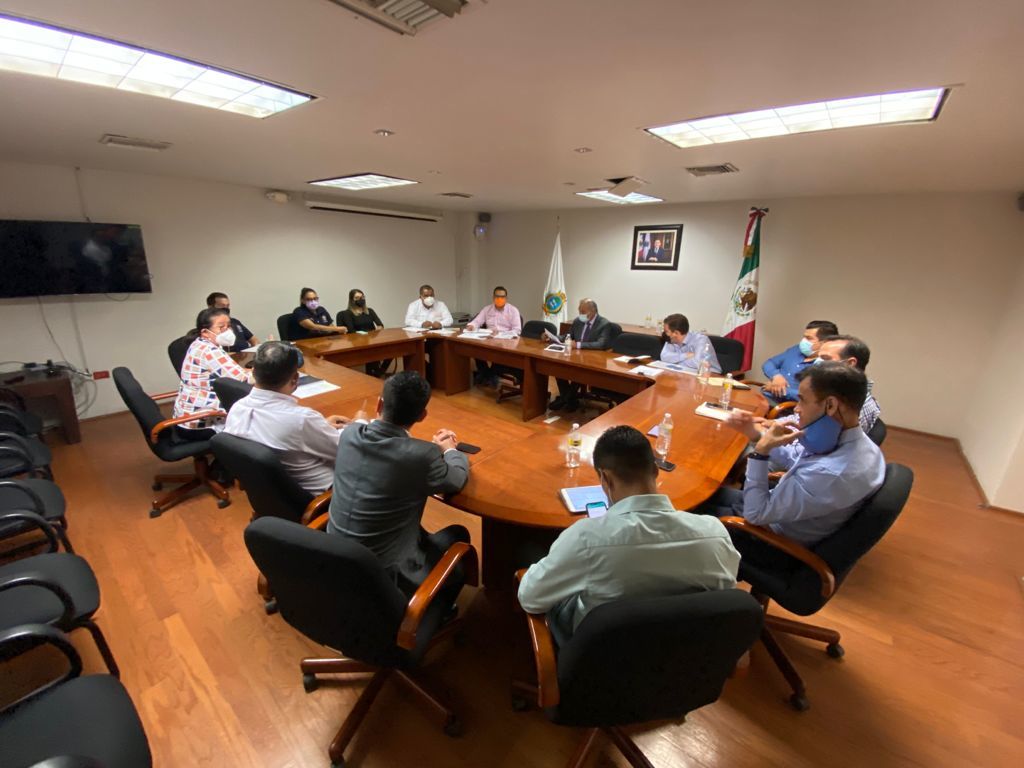 Se acordó cumplir con las peticiones del personal del Instituto 18 de Marzo, por lo que no continuarán con el paro laboral. (EL SIGLO DE TORREÓN)