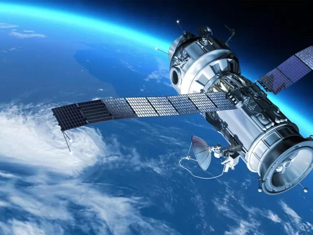 La empresa Terran Orbital invertirá 300 millones de dólares en la construcción en Florida (EUA) de un complejo para producir todo tipo de satélites pequeños y sus componentes, la cual dará empleo a más de 2,000 personas, según informó este lunes el Gobierno del estado. (ESPECIAL) 