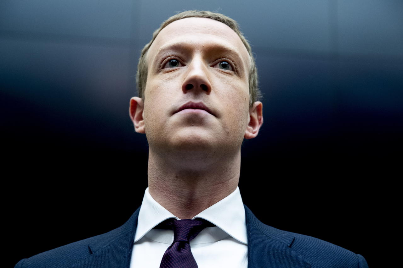 La fortuna de Mark Zuckerberg quedó en 117 mil 000 millones de dólares. (EFE)