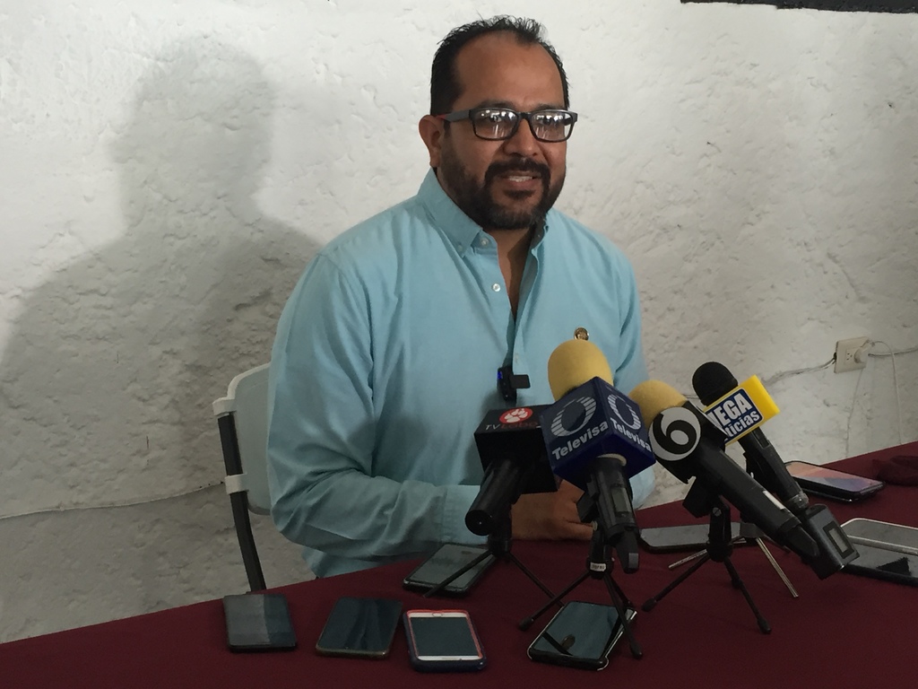 El diputado federal de Morena, Omar Castañeda, manifestó estar convencido de las bondades de la nueva reforma energética. (EL SIGLO DE TORREÓN)