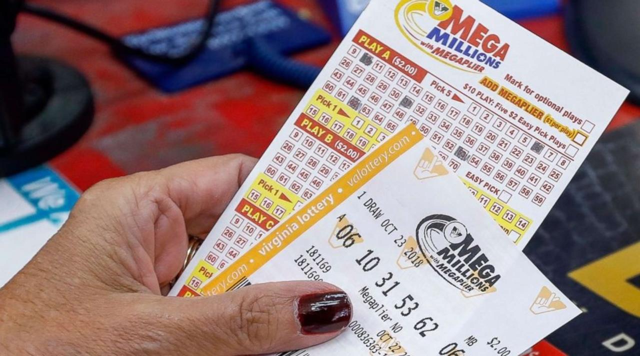 La mujer adquirió en una tienda de Florida, dos billetes de lotería con los mismos números, lo que la hizo ganadora de cuatro millones de dólares (ESPECIAL) 