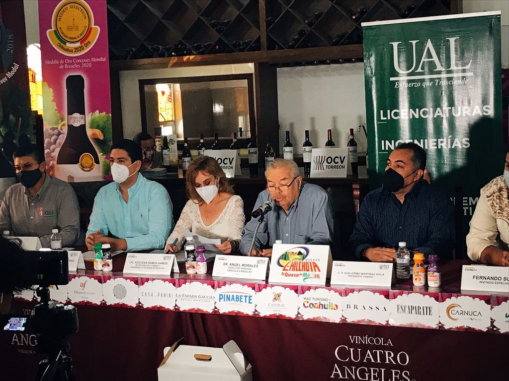 Autoridades invitaron al 4 Festival del Vino, la Gastronomía y las Artes. (EL SIGLO DE TORRWEÓN)