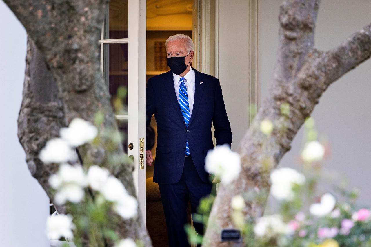 El presidente de EUA, Joe Biden, se mostró este jueves cauto sobre el futuro del acuerdo que anunciaron este jueves demócratas y republicanos del Senado y que permitiría evitar que el país incurra en una suspensión de pagos de la deuda nacional por primera vez en su historia. (EFE) 
