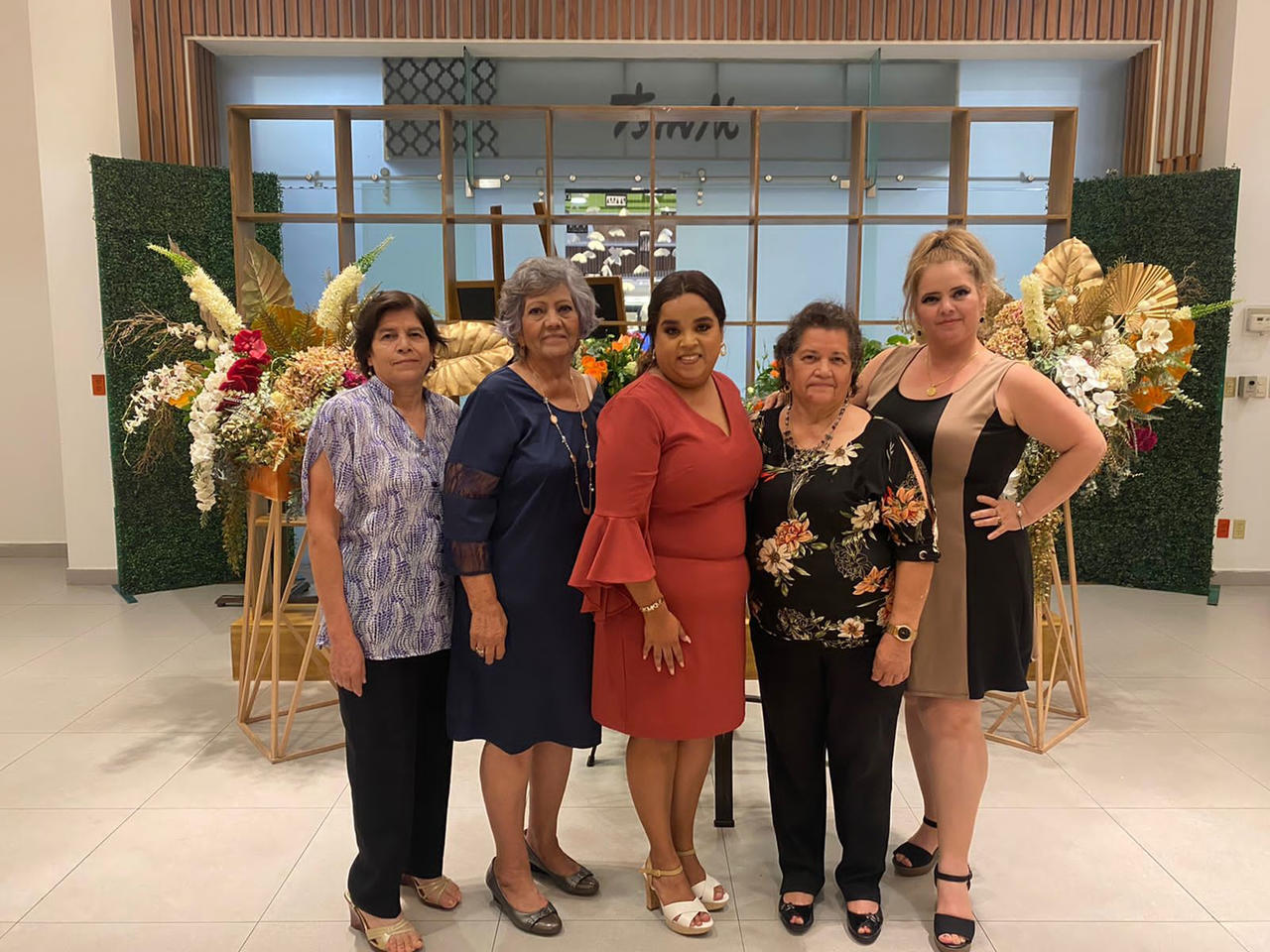 Norma Sifuentes, Esther Arce, Tania de León, Adanely Vega, Guadalupe de León y Janet Frera (EL SIGLO DE TORREÓN)
