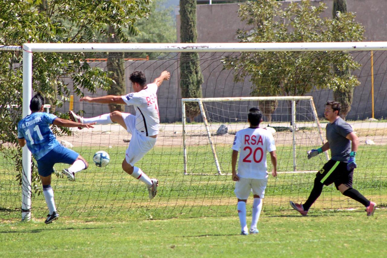 Se llevó a cabo la gran final de la categoría Libre en la Liga Premier de Futbol Soccer San Isidro, donde el Real San Isidro, goleó 4-0 al RSA San Isidro, para llevarse el título de la temporada. (EL SIGLO DE TORREÓN) 
