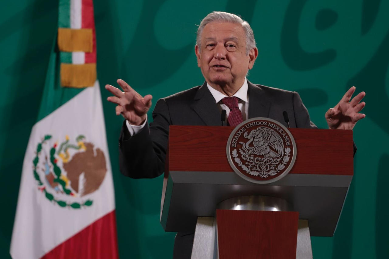 Por la fusión de las empresas Univision y Televisa, ingresaran a finales de año al erario unos 10 mil millones de pesos en impuestos, mencionó este jueves el presidente, Andrés Manuel López Obrador. (ARCHIVO) 
