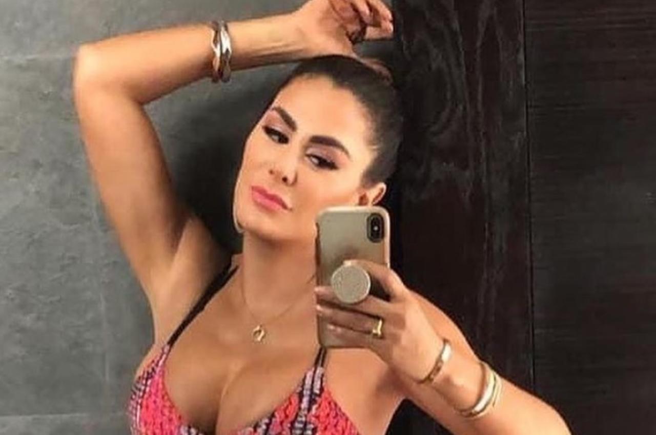 La actriz mexicana causo sensación en redes sociales al mostrar su cuerpo fitness en traje de baño (@NINELCONDE) 