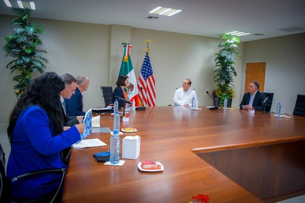 Visita consul de Nuevo Laredo a las autoridades del municipio de Piedras Negras.