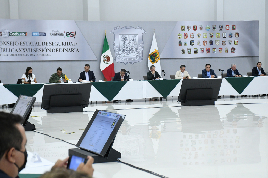 Advierte gobernador de Coahuila, Miguel Riquelme, que existe interés del crimen organizado por imponer jefes policiales en los municipios, esto en el contexto de los cambios de administración.